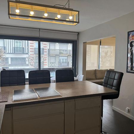 Appartement Place Morny, Hyper Centre ! Deauville Zewnętrze zdjęcie